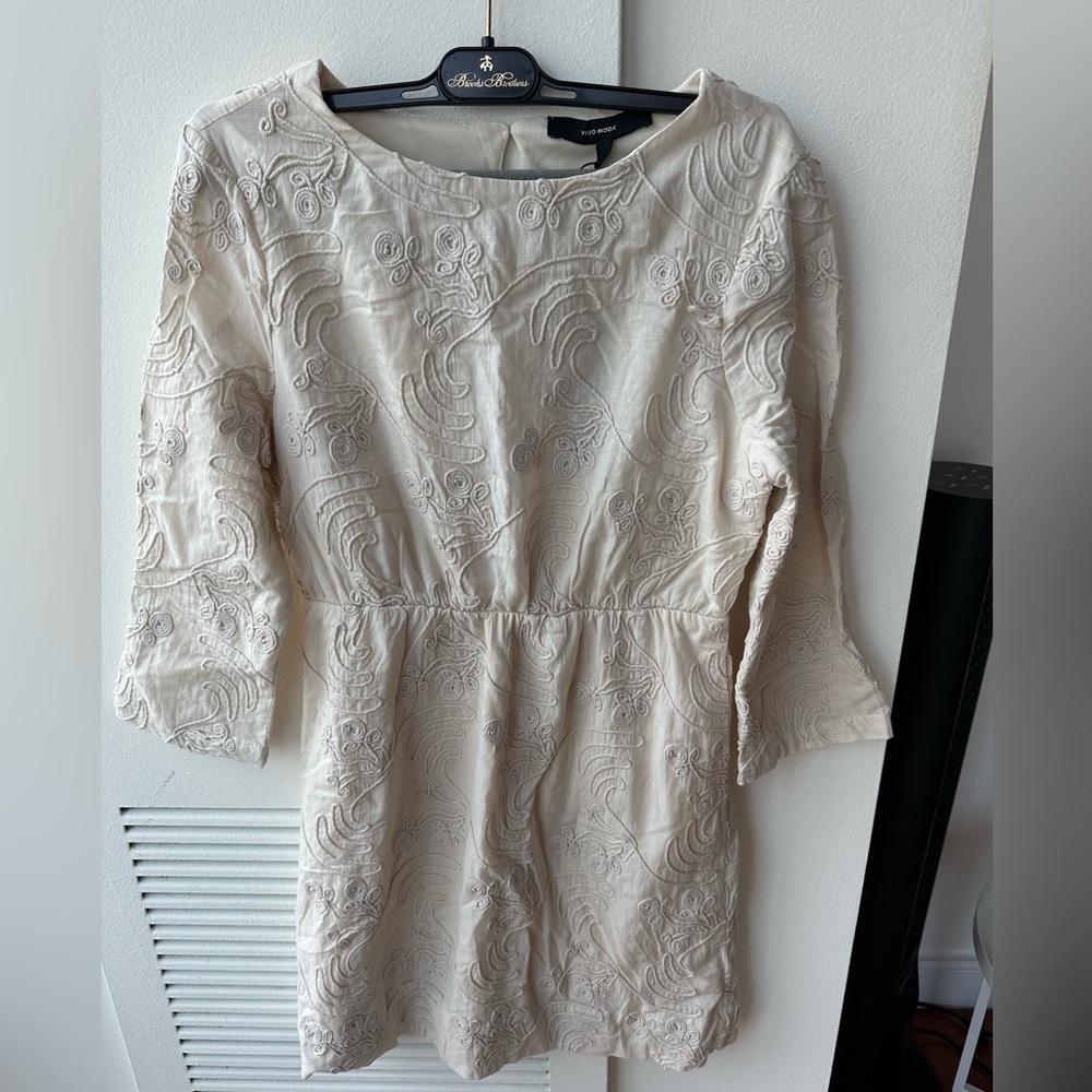 Vero Moda Cream Sheath Dress with Bateau Neckline and Dolman Sleeves